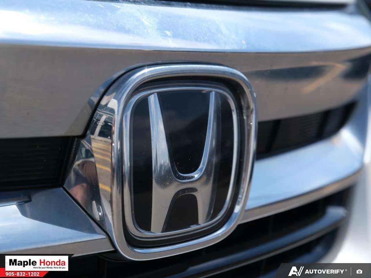 2022 Honda Pilot 7 Passenger| Leather Seats| Navi| Heated Seats Photo