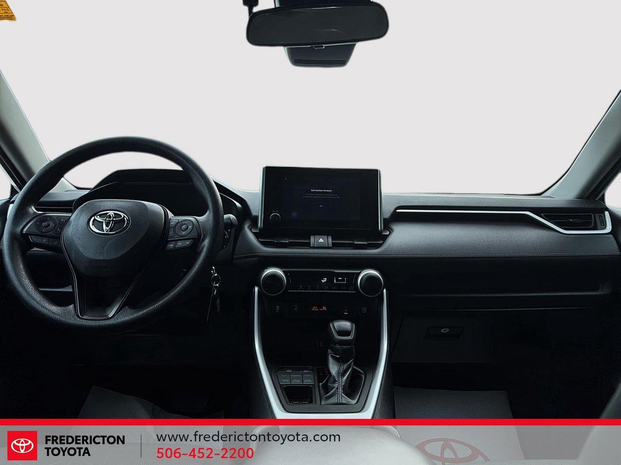 2023 Toyota RAV4 LE Photo