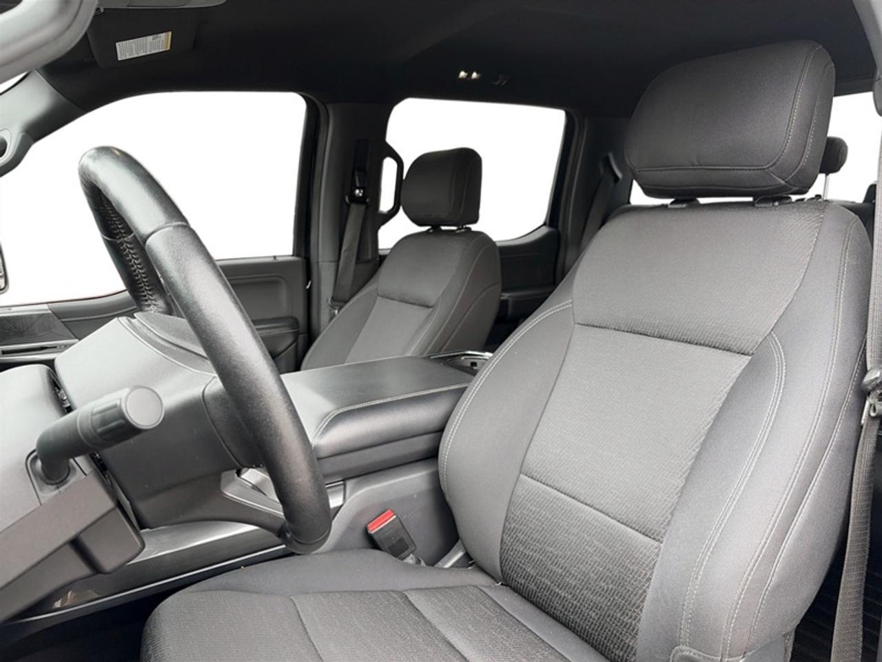 2021 Ford F-150 XLT Sport Pkg  *LOW KMS - CLEAN CARFAX* Photo