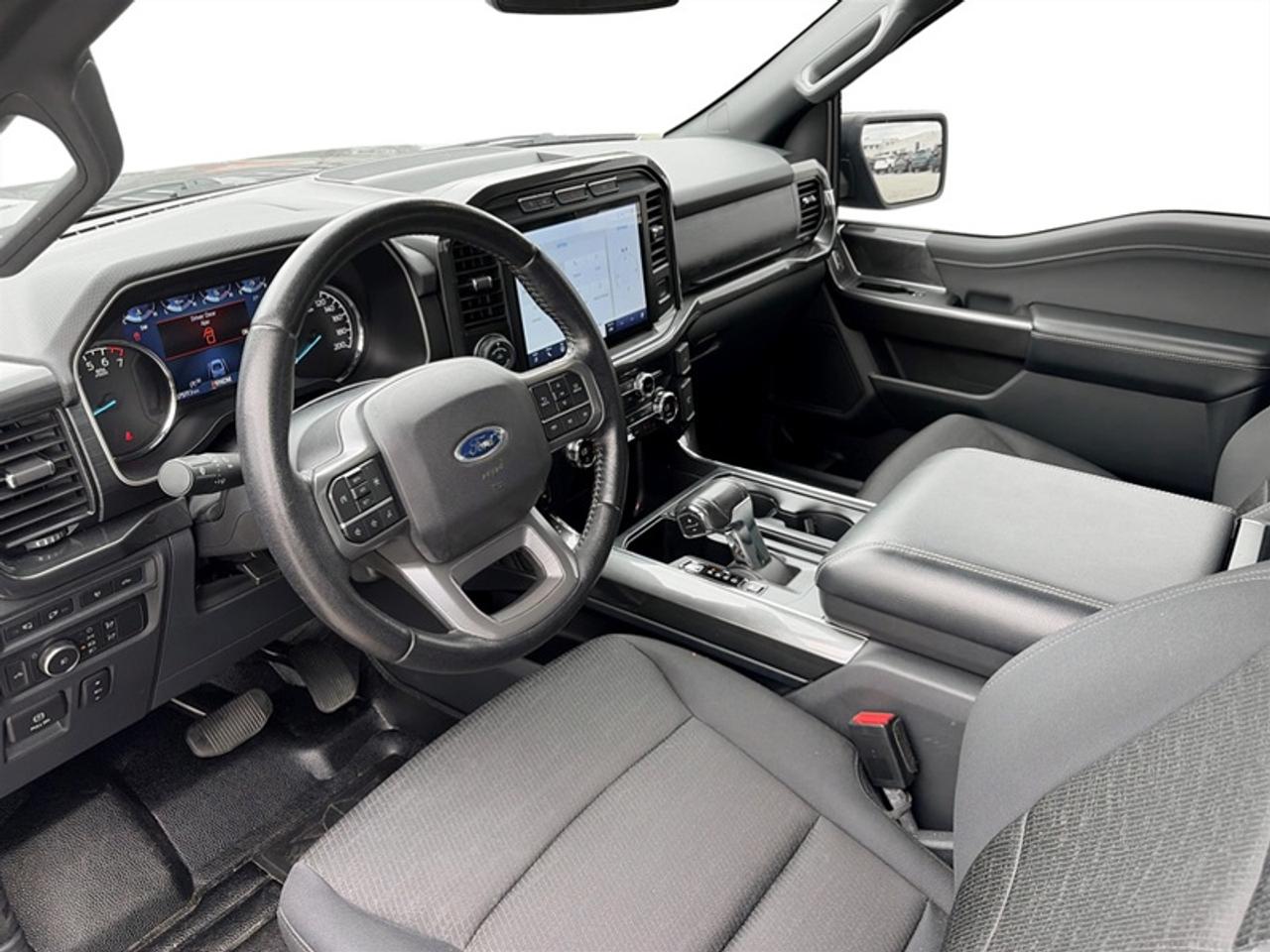 2021 Ford F-150 XLT Sport Pkg  *LOW KMS - CLEAN CARFAX* Photo