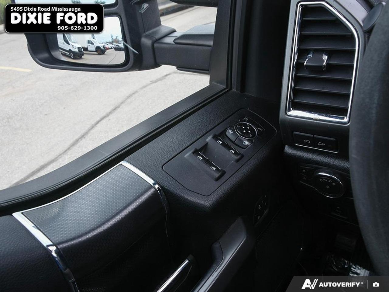 2016 Ford F-150 Lariat Photo