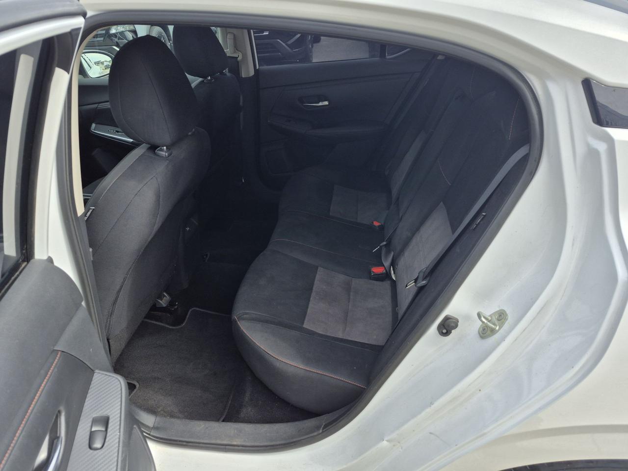 2021 Nissan Sentra SR MOONROOF, REMOTE START Photo