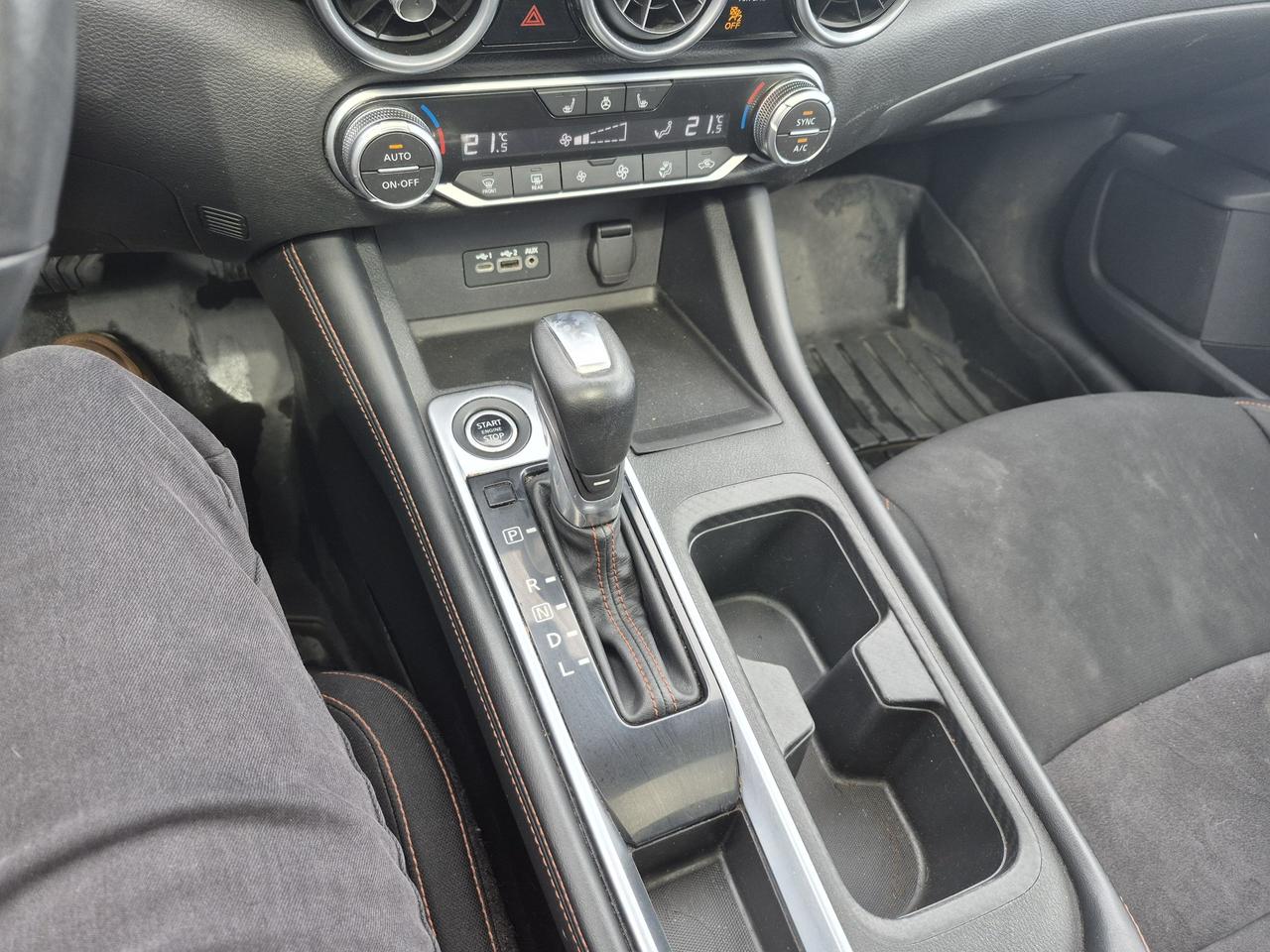 2021 Nissan Sentra SR MOONROOF, REMOTE START Photo