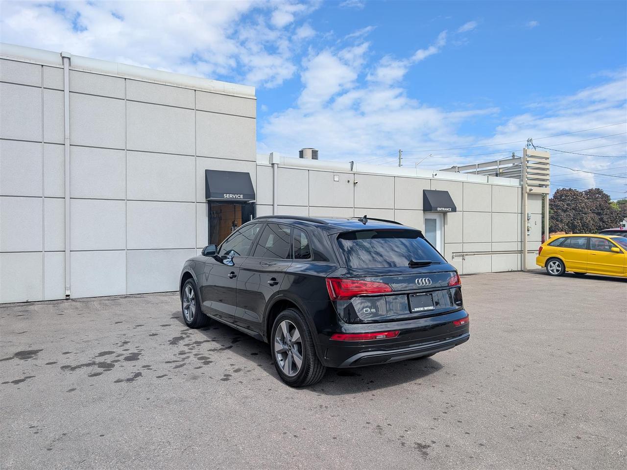 2023 Audi Q5 QTRO - LEATHER - HTD SEATS - TECH FEATS Photo2