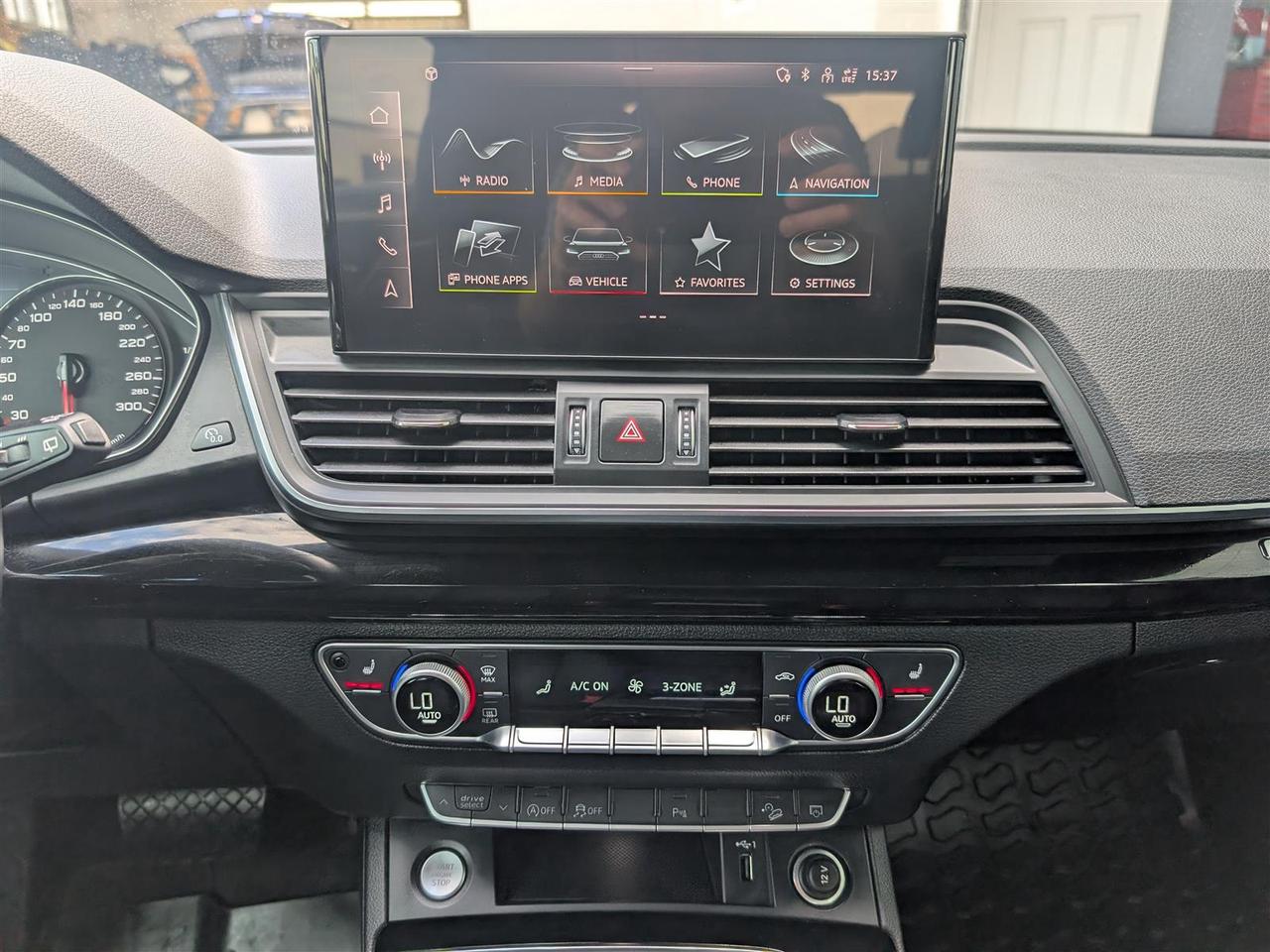 2023 Audi Q5 QTRO - LEATHER - HTD SEATS - TECH FEATS Photo