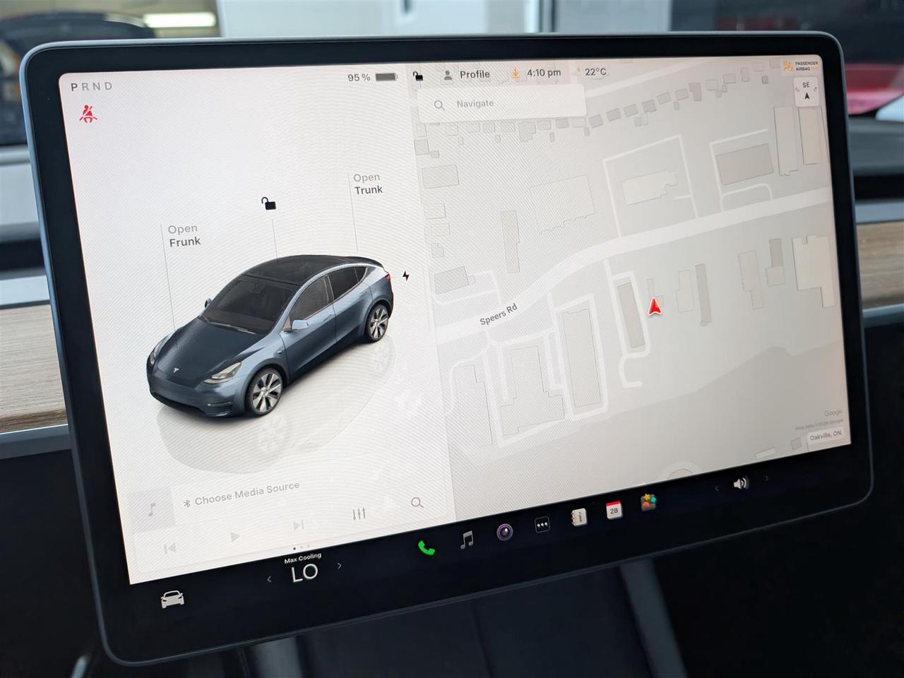 2024 Tesla Model Y LONG RANGE AWD - COMPUTER 4 - DUAL MOTOR Photo