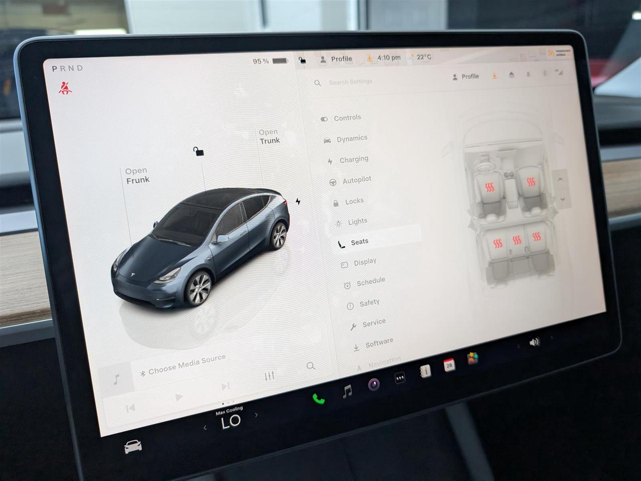 2024 Tesla Model Y LONG RANGE AWD - COMPUTER 4 - DUAL MOTOR Photo