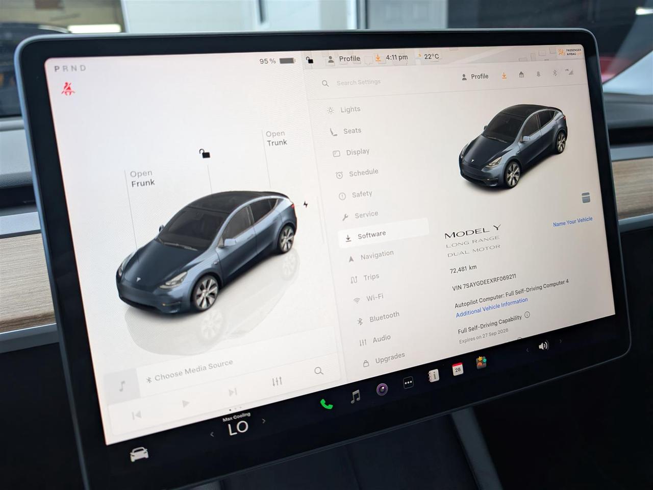 2024 Tesla Model Y LONG RANGE AWD - COMPUTER 4 - DUAL MOTOR Photo