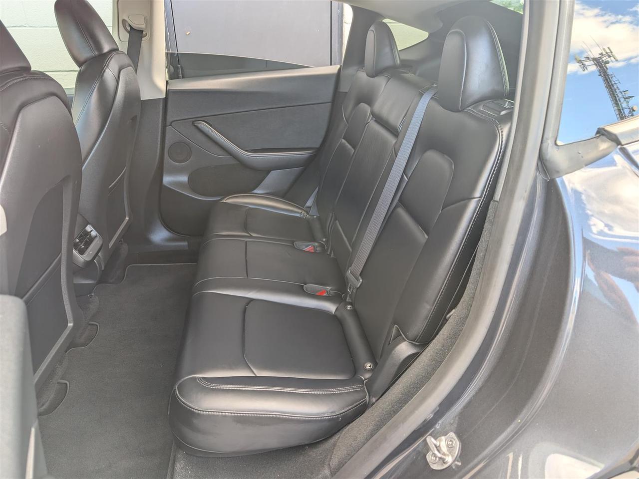 2024 Tesla Model Y LONG RANGE AWD - COMPUTER 4 - DUAL MOTOR Photo