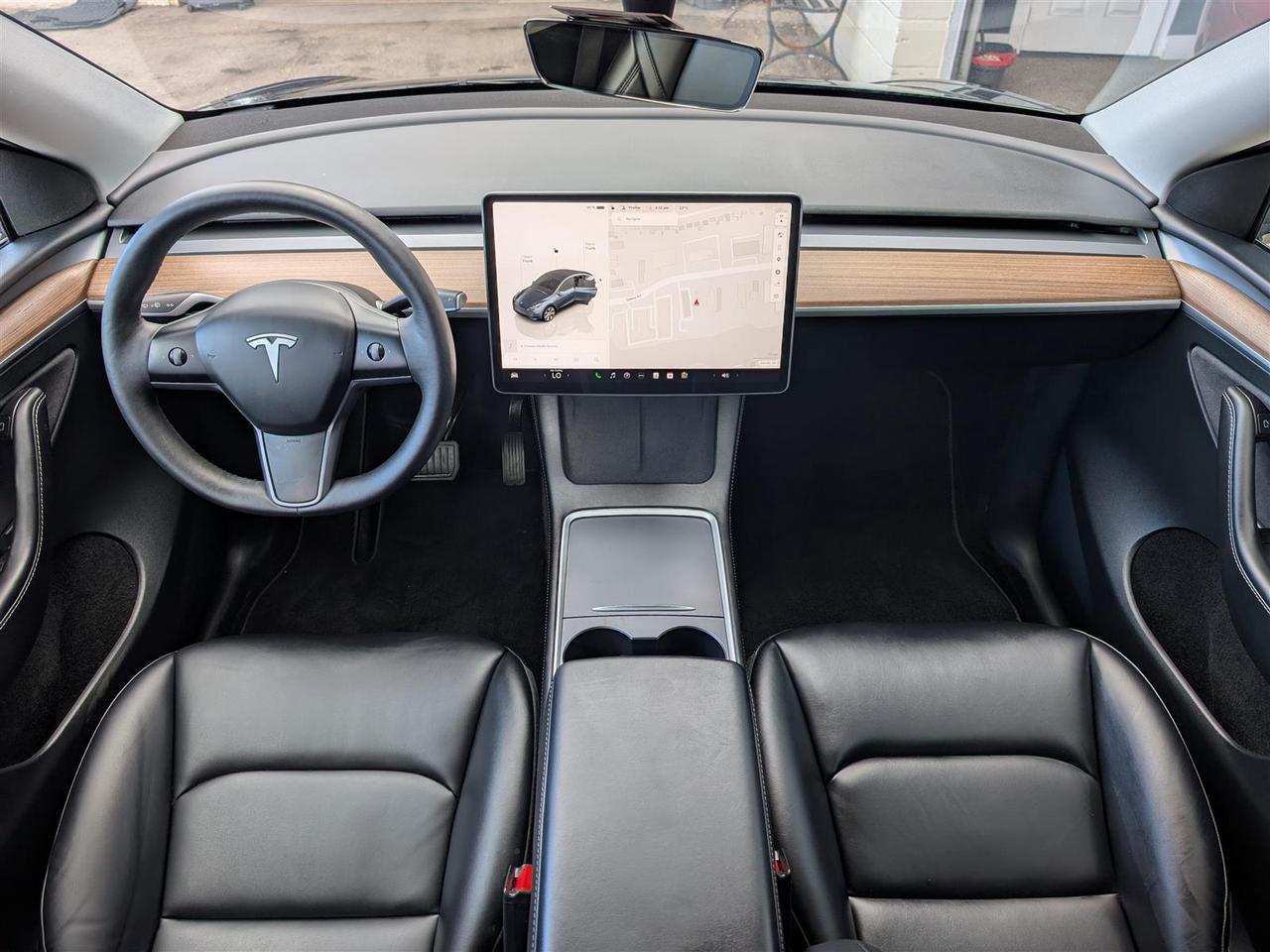 2024 Tesla Model Y LONG RANGE AWD - COMPUTER 4 - DUAL MOTOR Photo