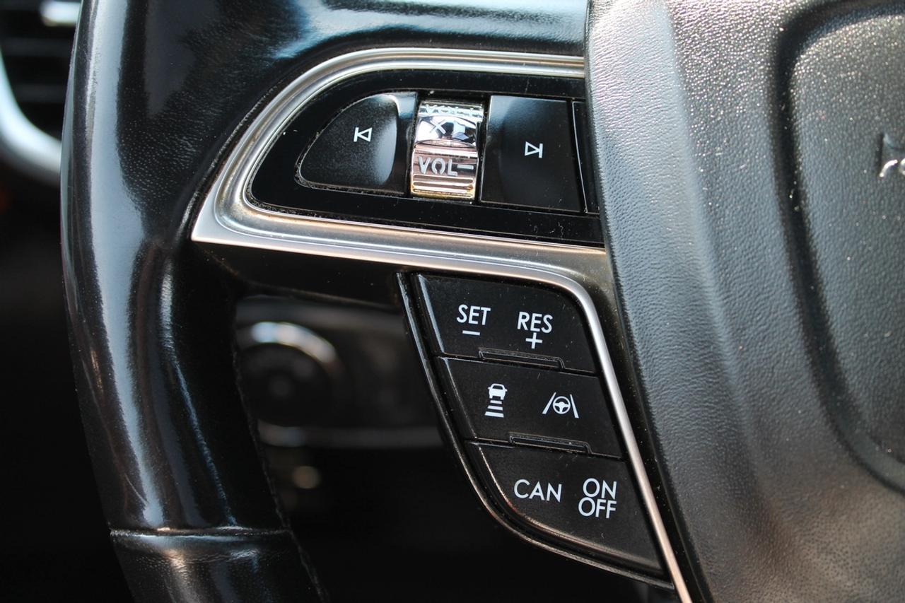 2019 Lincoln Nautilus Reserve AWD Photo