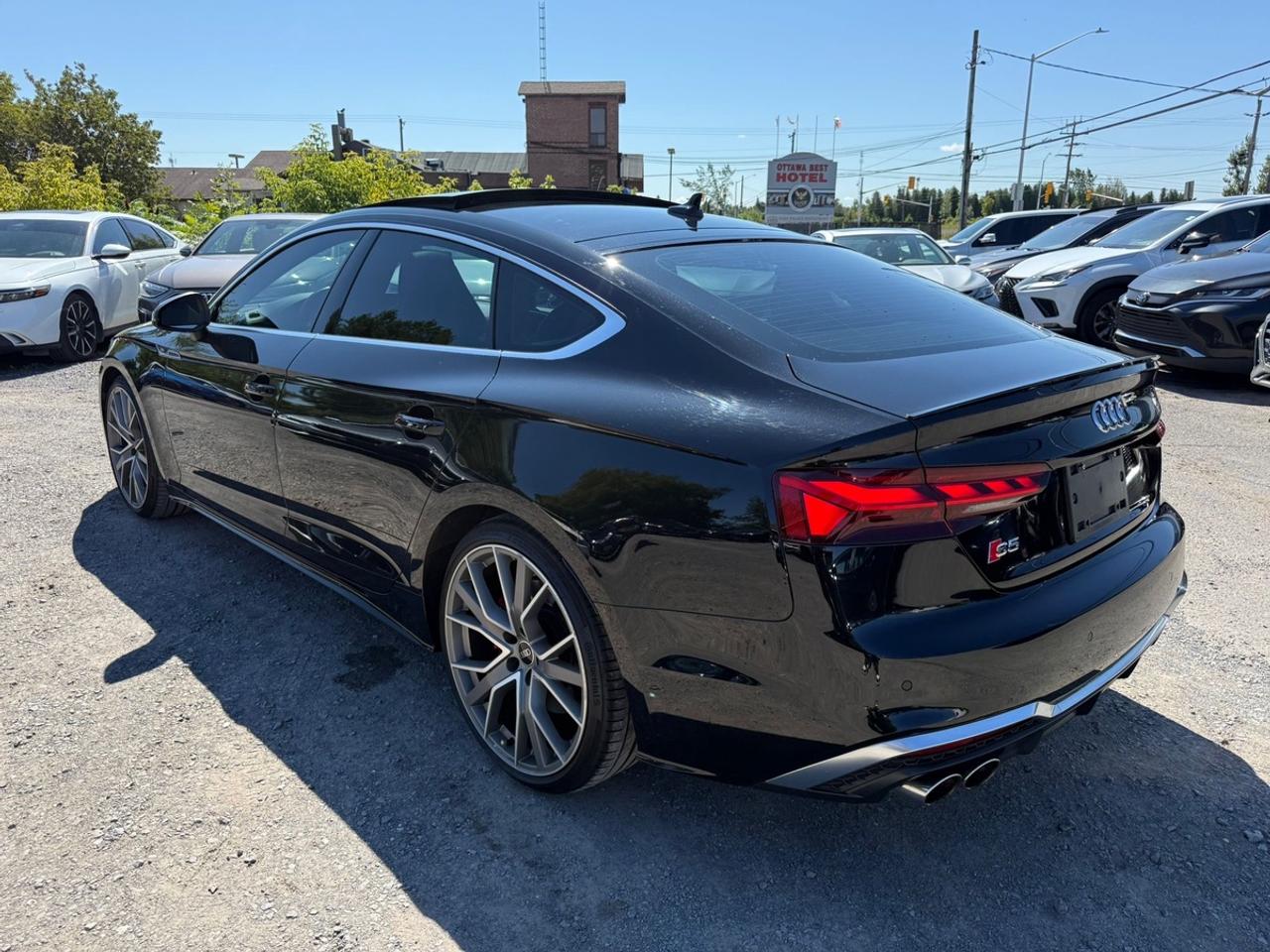 2022 Audi S5 Progressiv Photo