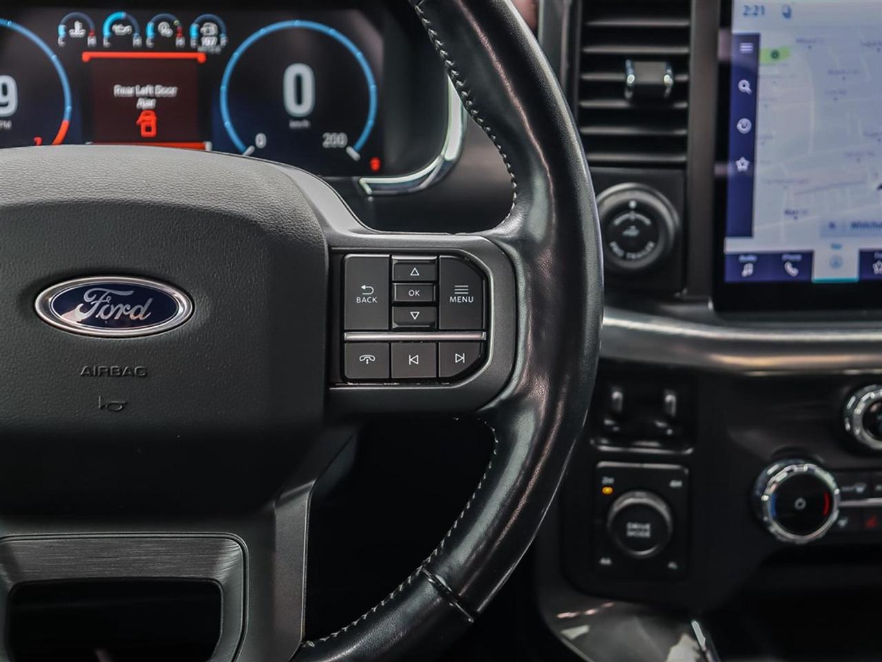 2022 Ford F-150 Lariat 4WD SuperCrew 5.5' Box Photo