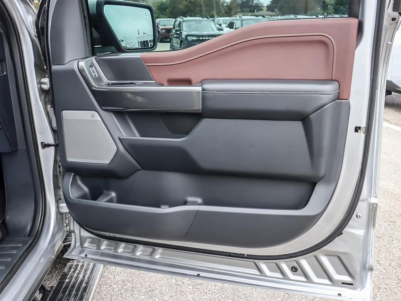 2022 Ford F-150 Lariat 4WD SuperCrew 5.5' Box Photo