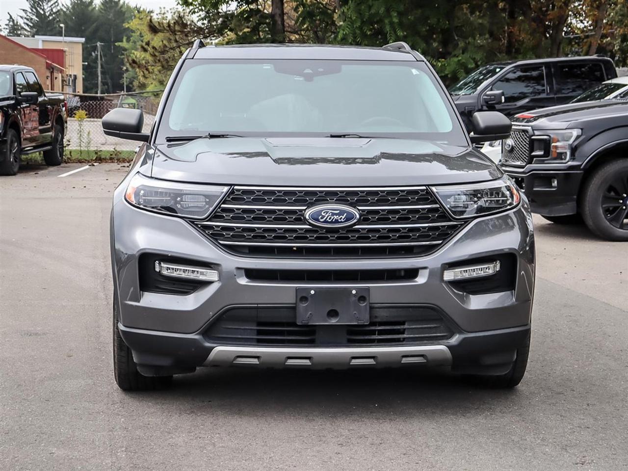 2022 Ford Explorer XLT 4WD Photo