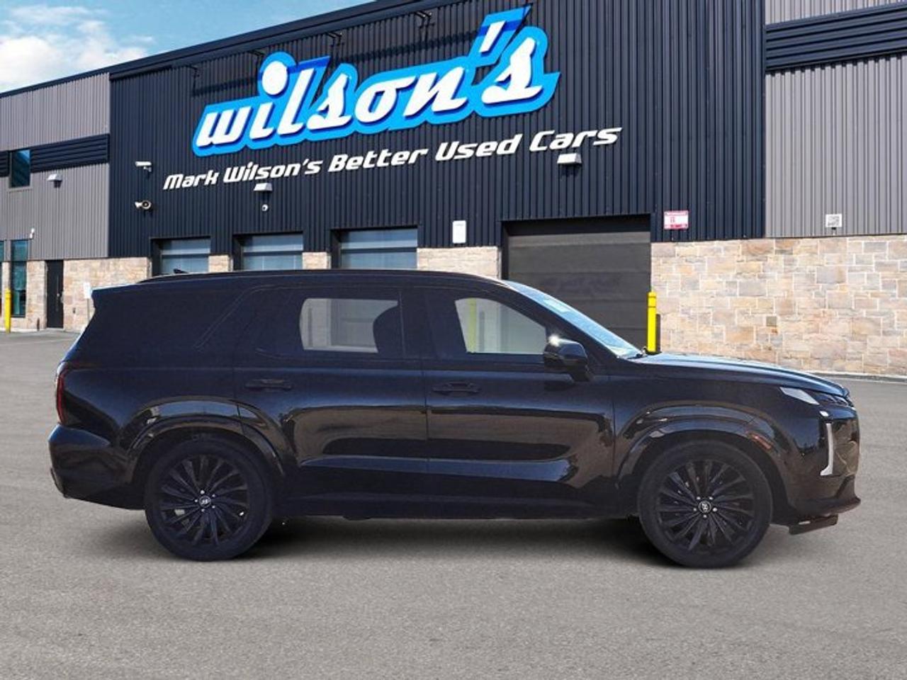2023 Hyundai PALISADE Ultimate Calligraphy AWD | 7 Pass | Captain's Chairs | Leather | Sunroof | BSM and More ! Photo
