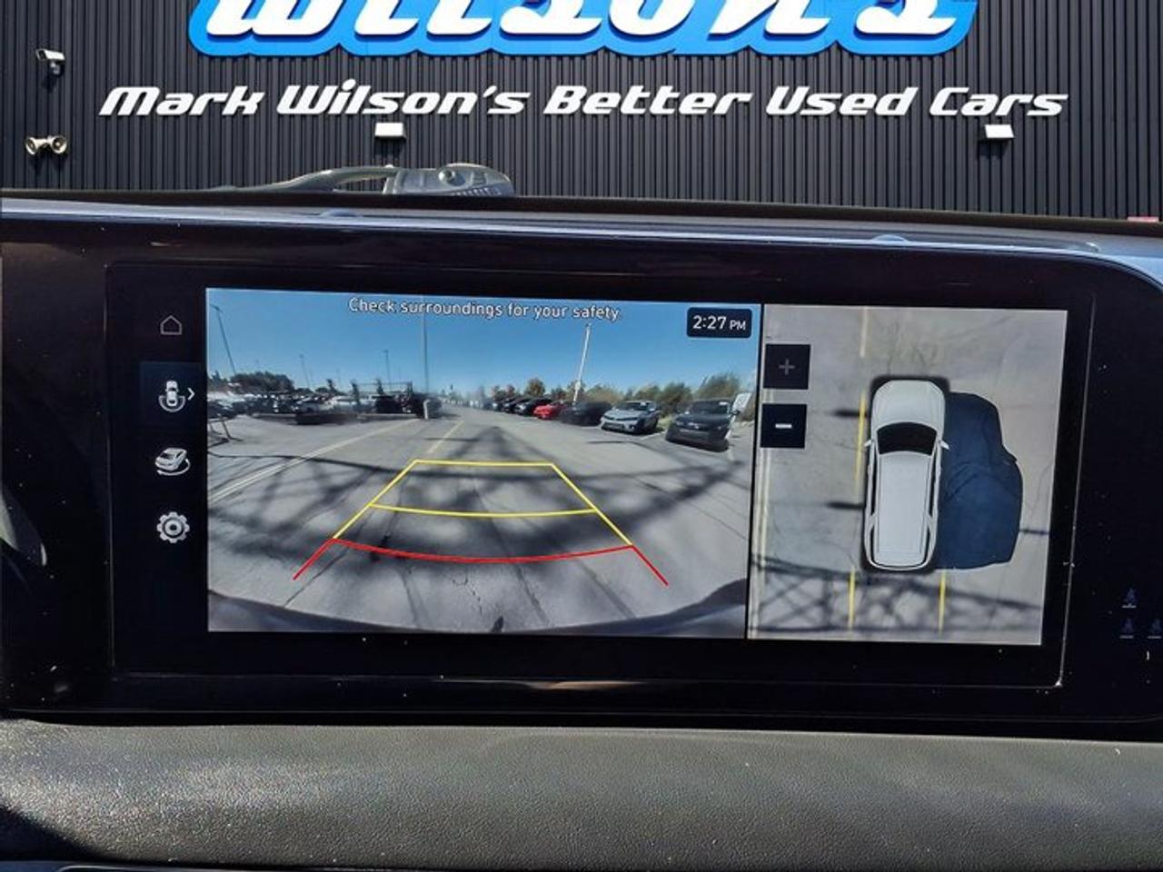 2023 Hyundai PALISADE Ultimate Calligraphy AWD | 7 Pass | Captain's Chairs | Leather | Sunroof | BSM and More ! Photo