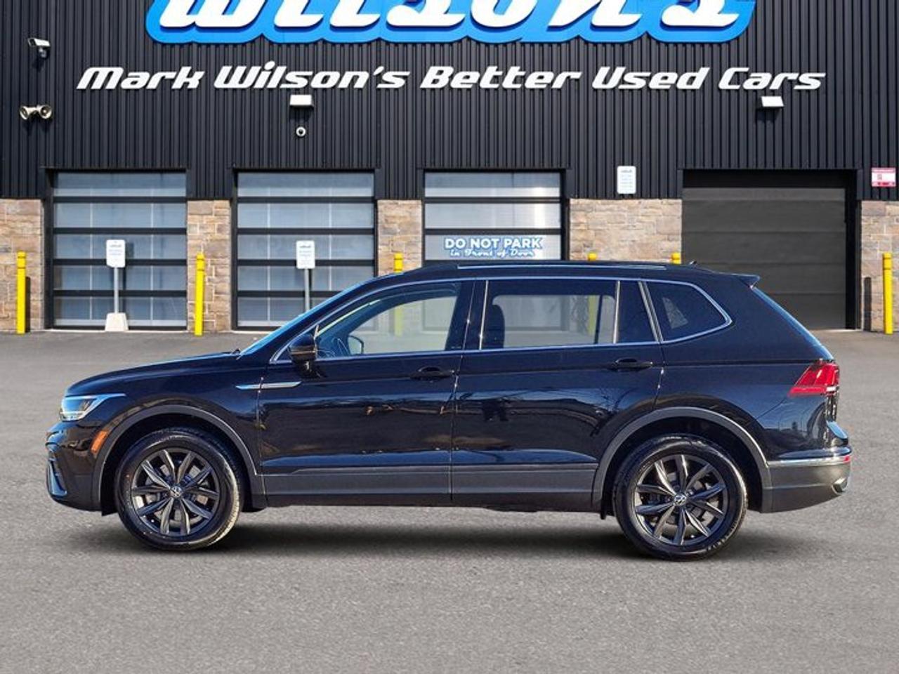 2024 Volkswagen Tiguan Comfortline AWD | Leather | Heated Seats + Steering | Wireless Carplay | Adaptive Cruise | and More! Photo1