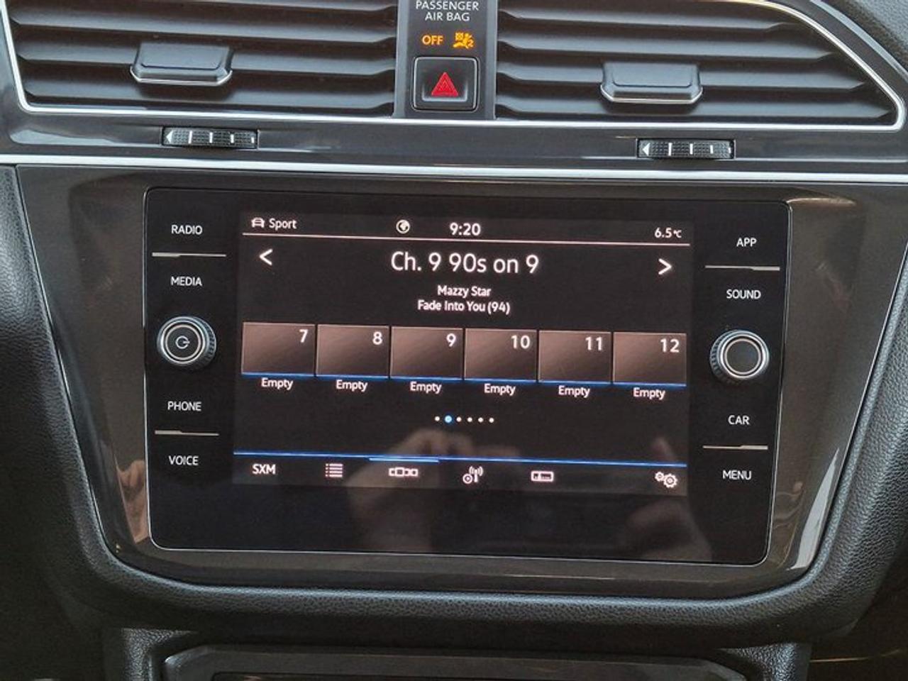 2024 Volkswagen Tiguan Comfortline AWD | Leather | Heated Seats + Steering | Wireless Carplay | Adaptive Cruise | and More! Photo