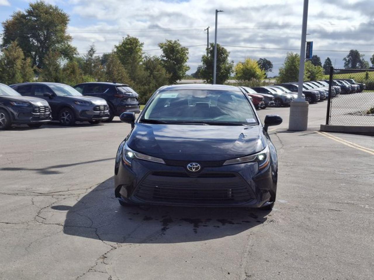 2024 Toyota Corolla LE Upgrade | Sunroof | Heated Seats | Radar Cruise | Rear Camera | Bluetooth | and More ! Photo