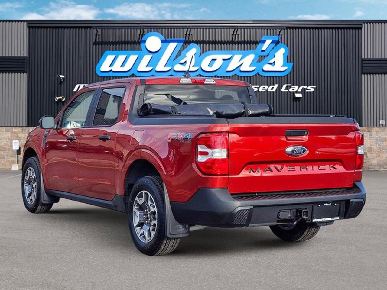 2024 Ford Maverick XLT AWD | Luxury Pkg | Sunroof | FX4 | 17" Alloys | Power Seat | Heated Wheel + Seats | and More ! Photo