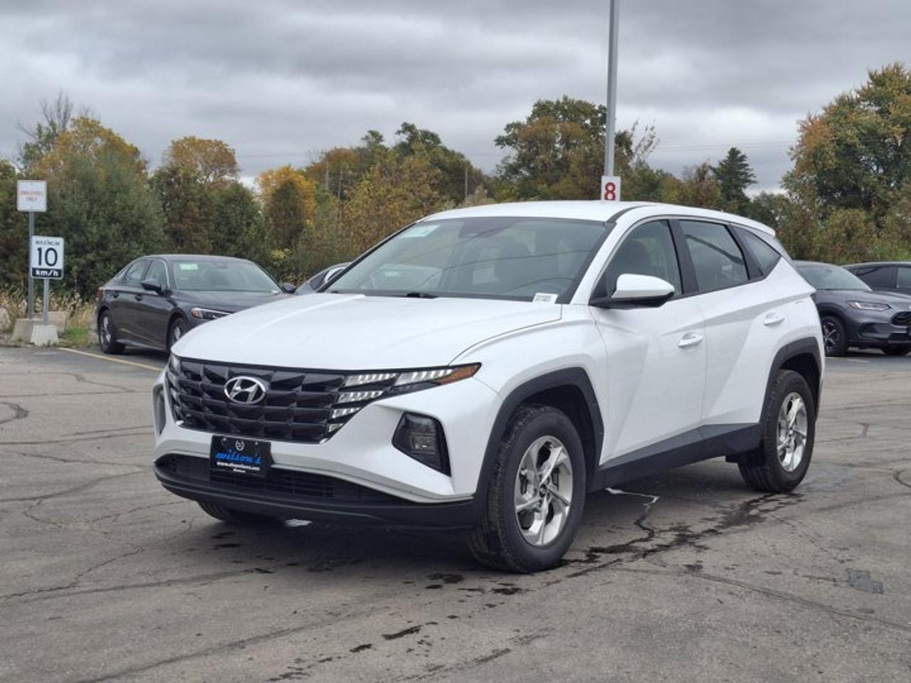 2023 Hyundai Tucson Essential AWD | Heated Seats | Cruise Control | Lane Keep Assist | Reverse Cam | and More ! Photo