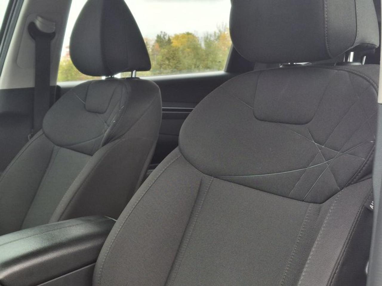 2023 Hyundai Tucson Essential AWD | Heated Seats | Cruise Control | Lane Keep Assist | Reverse Cam | and More ! Photo