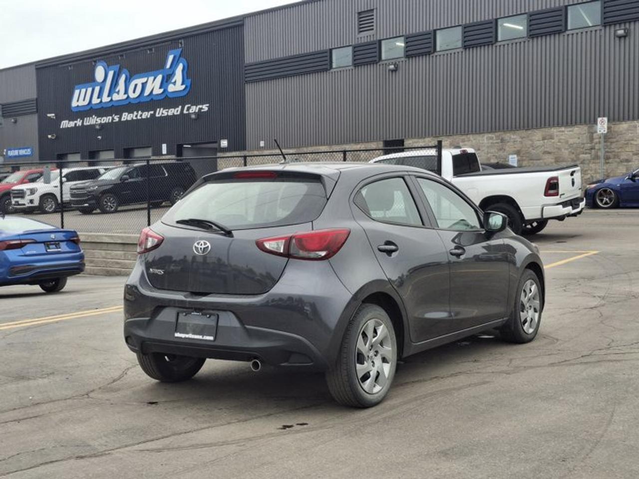 2020 Toyota Yaris Hatchback LE | Auto | Heated Seats | Bluetooth | Rear Camera | and More ! Photo