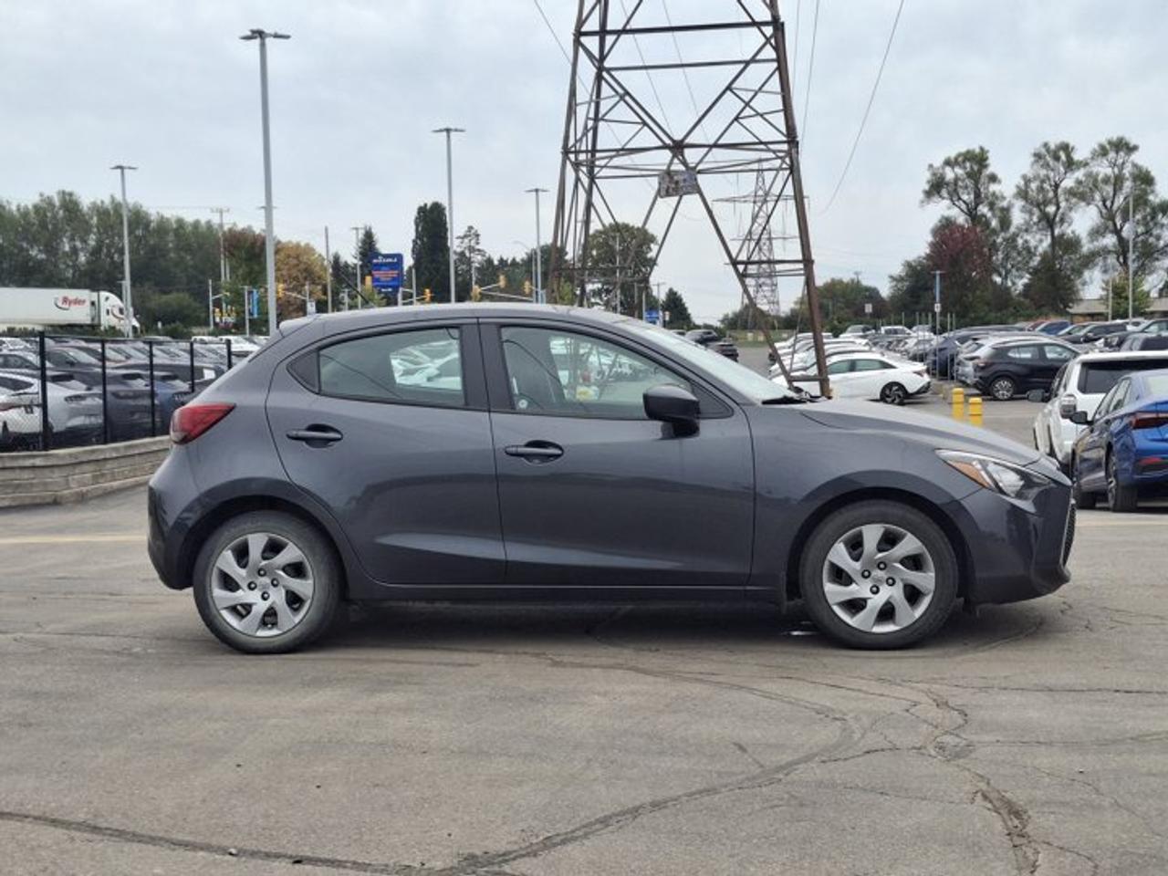 2020 Toyota Yaris Hatchback LE | Auto | Heated Seats | Bluetooth | Rear Camera | and More ! Photo