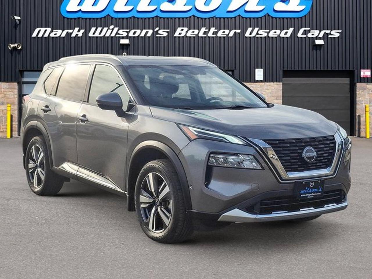 2023 Nissan Rogue Platinum AWD | Leather | Sunroof | Nav | HUD | Bose | Heated Wheel + Seats | 360 Camera and More ! Photo