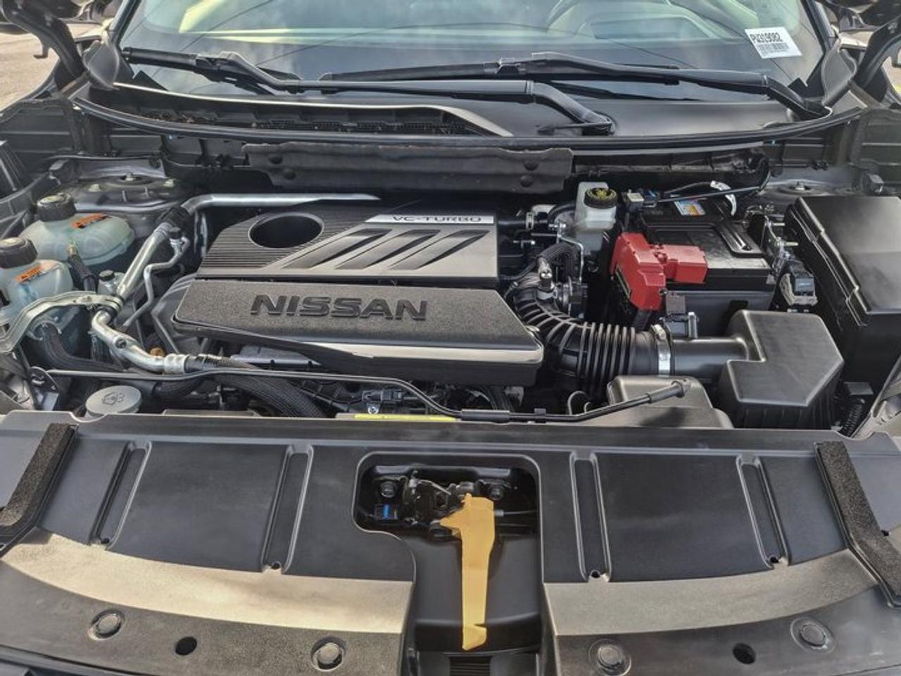 2023 Nissan Rogue Platinum AWD | Leather | Sunroof | Nav | HUD | Bose | Heated Wheel + Seats | 360 Camera and More ! Photo