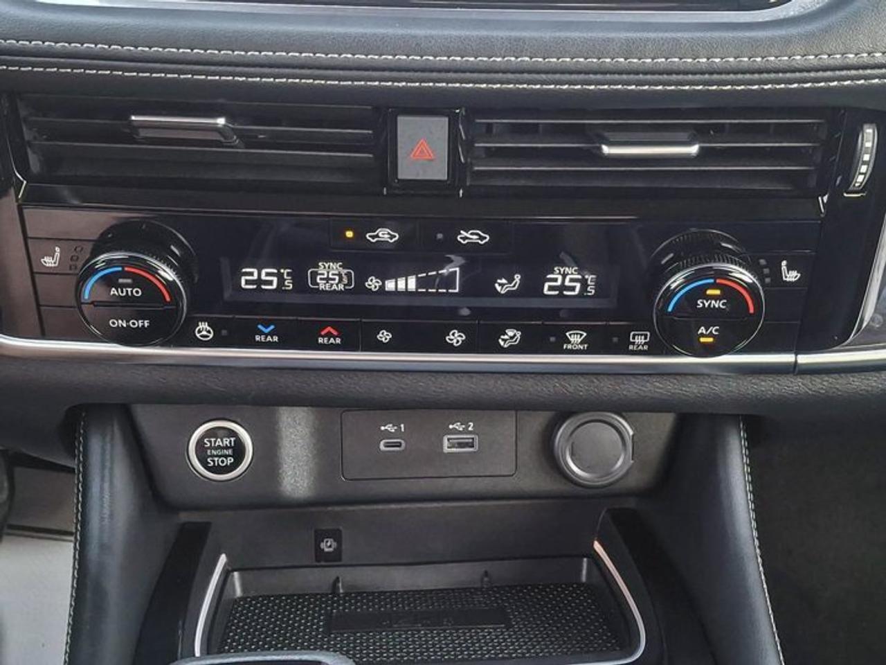 2023 Nissan Rogue Platinum AWD | Leather | Sunroof | Nav | HUD | Bose | Heated Wheel + Seats | 360 Camera and More ! Photo