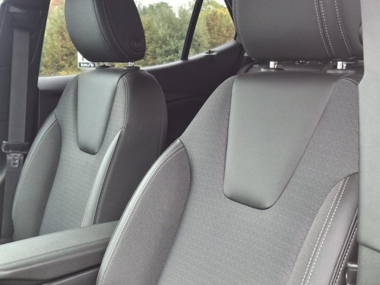2026 Buick Encore GX Preferred AWD | Heated Seats + Steering | Power Liftgate | Remote Start | Lane Keep Assist and More! Photo