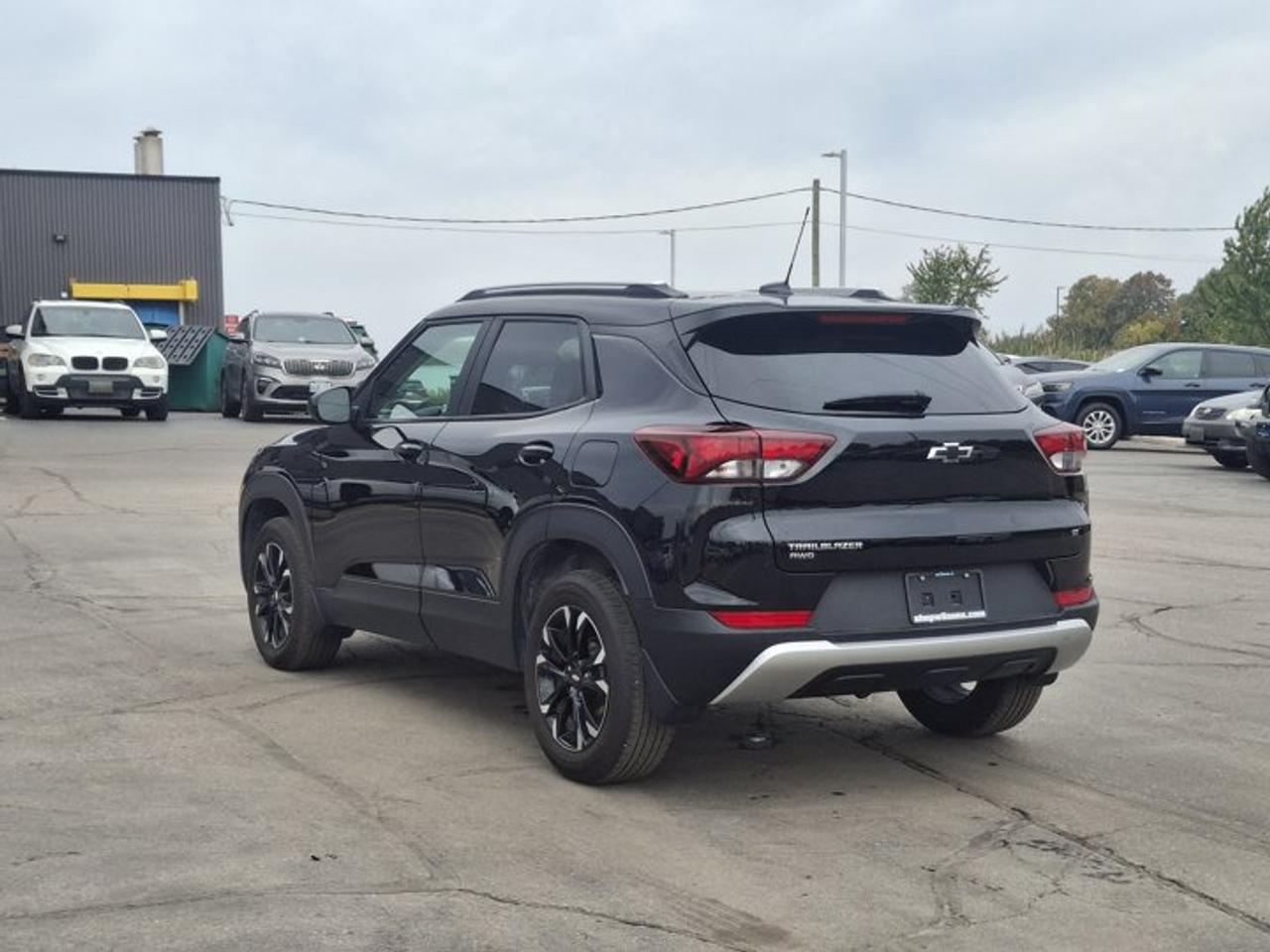 2023 Chevrolet TrailBlazer LT AWD | Heated Seats | CarPlay + Android | Remote Start | Rear Cam | and More ! Photo