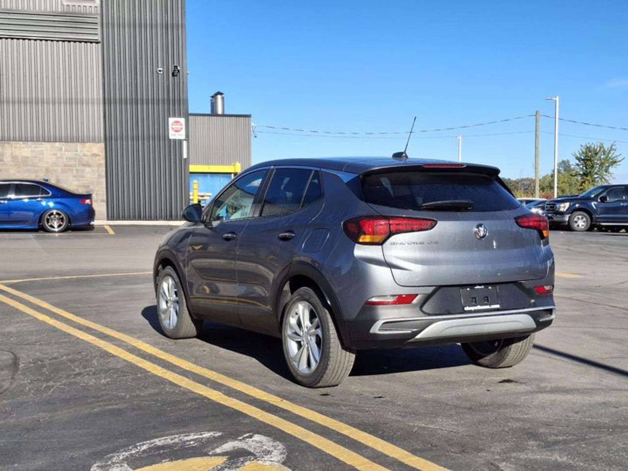 2021 Buick Encore GX Preferred | Heated Seats | Power Drivers Seat | Remote Start | Lane Keep Assist | Carplay & More ! Photo