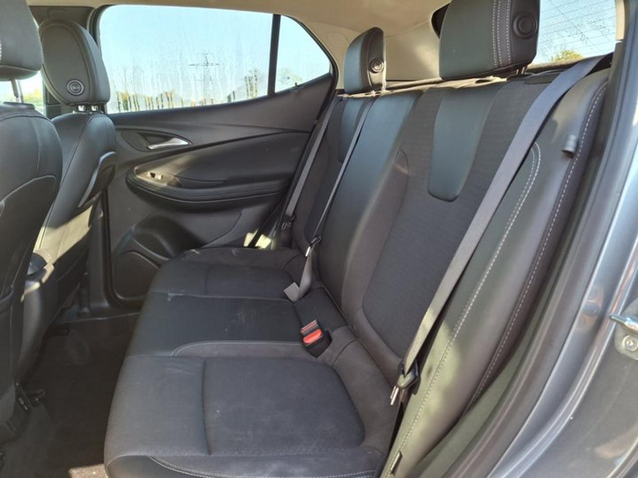 2021 Buick Encore GX Preferred | Heated Seats | Power Drivers Seat | Remote Start | Lane Keep Assist | Carplay & More ! Photo