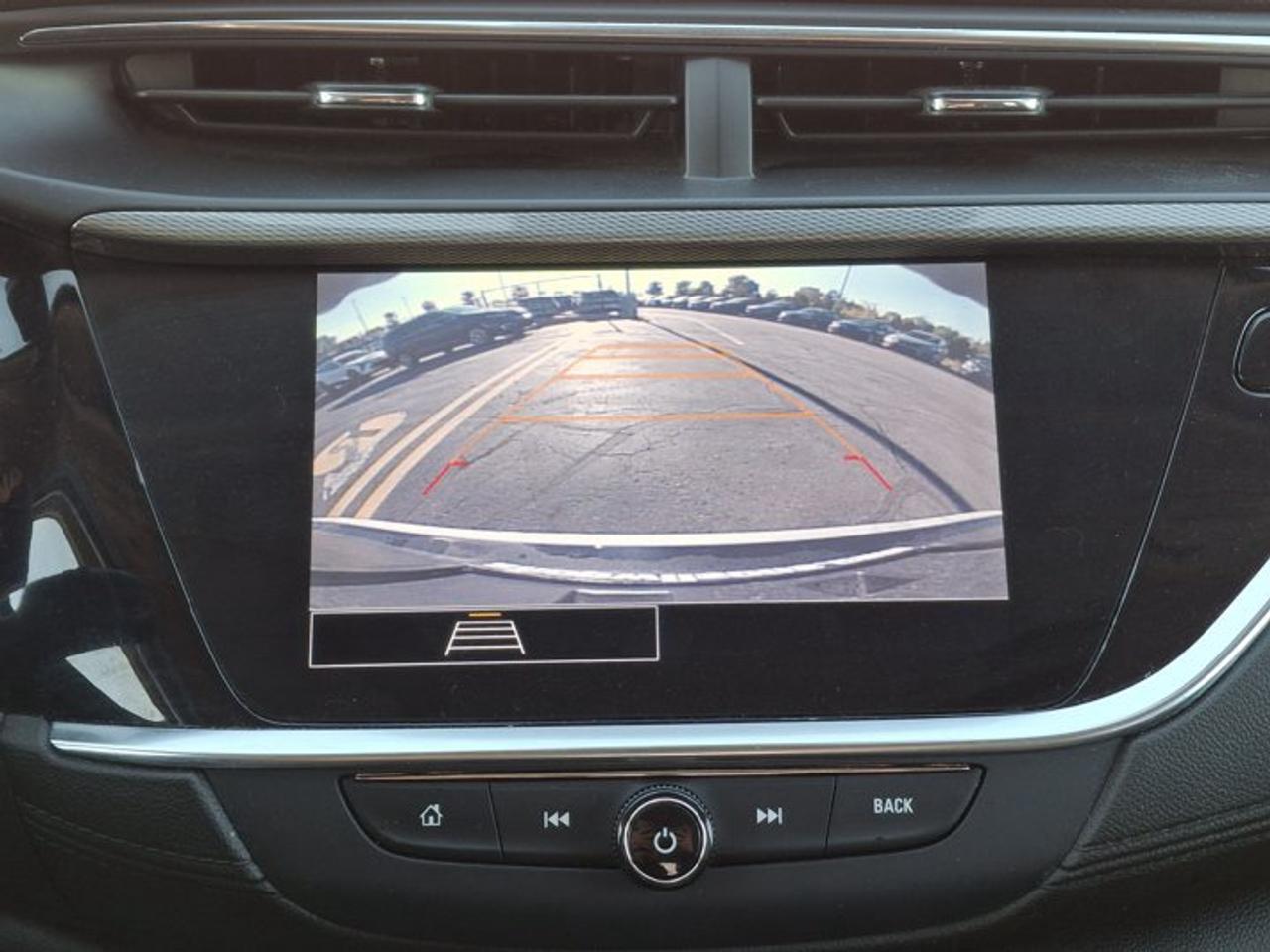 2021 Buick Encore GX Preferred | Heated Seats | Power Drivers Seat | Remote Start | Lane Keep Assist | Carplay & More ! Photo