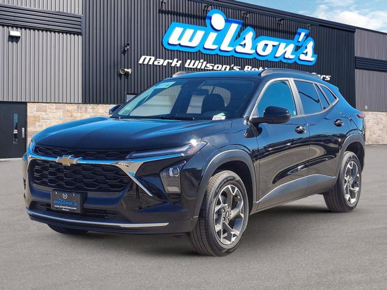2025 Chevrolet Trax LT | Heated Seats + Steering | Adaptive Cruise | Blind Spot | Remote Start | CarPlay and More ! Photo0