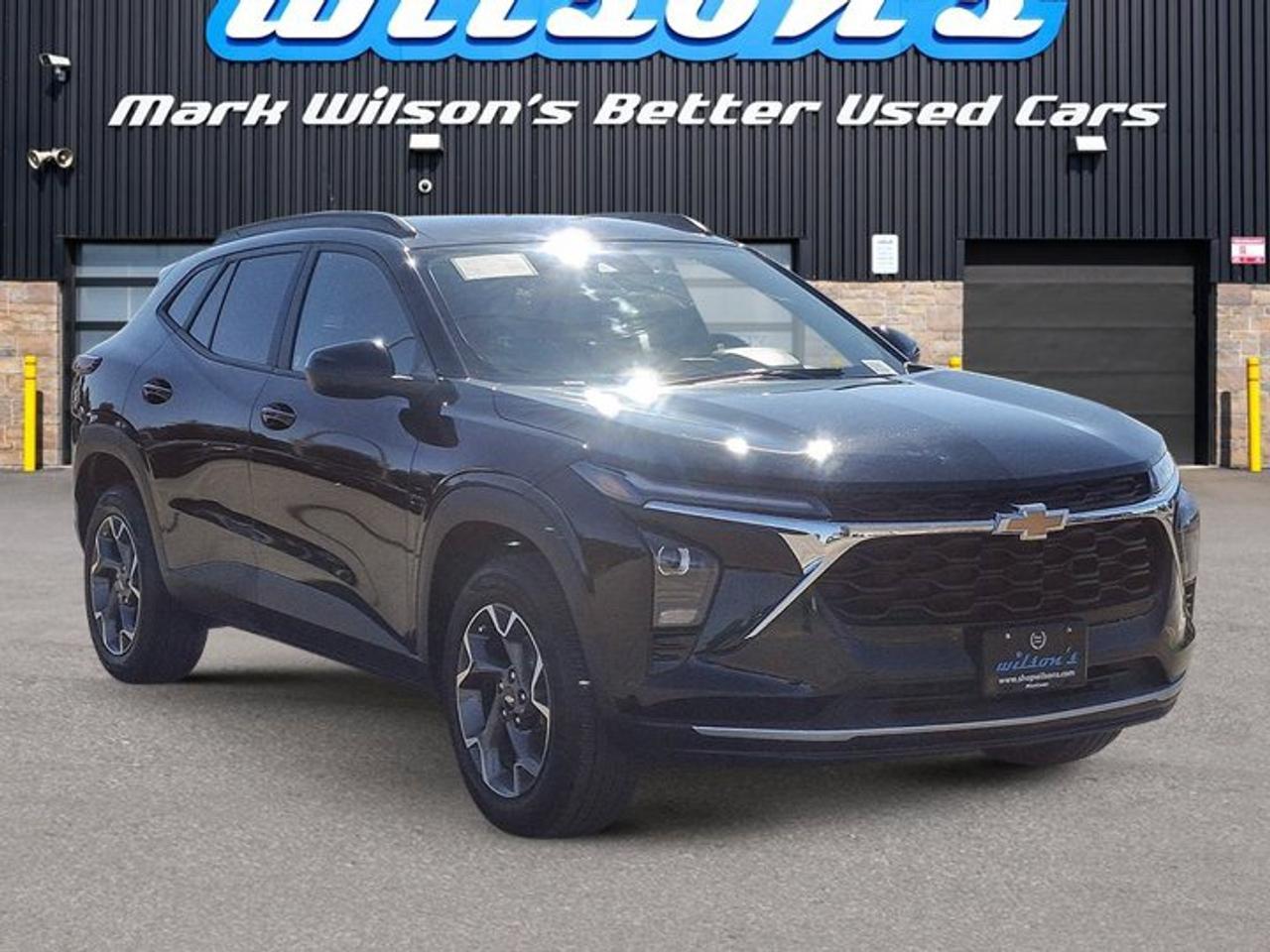 2025 Chevrolet Trax LT | Heated Seats + Steering | Adaptive Cruise | Blind Spot | Remote Start | CarPlay and More ! Photo