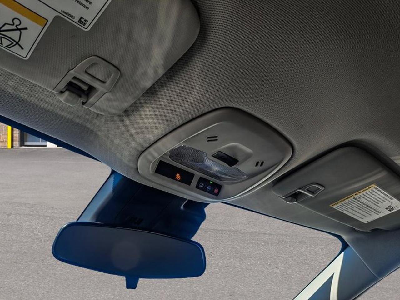 2025 Chevrolet Trax LT | Heated Seats + Steering | Adaptive Cruise | Blind Spot | Remote Start | CarPlay and More ! Photo