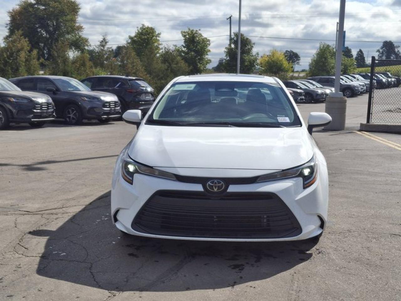 2024 Toyota Corolla LE Upgrade | Sunroof | Heated Seats | Radar Cruise | Rear Camera | Bluetooth | and More ! Photo