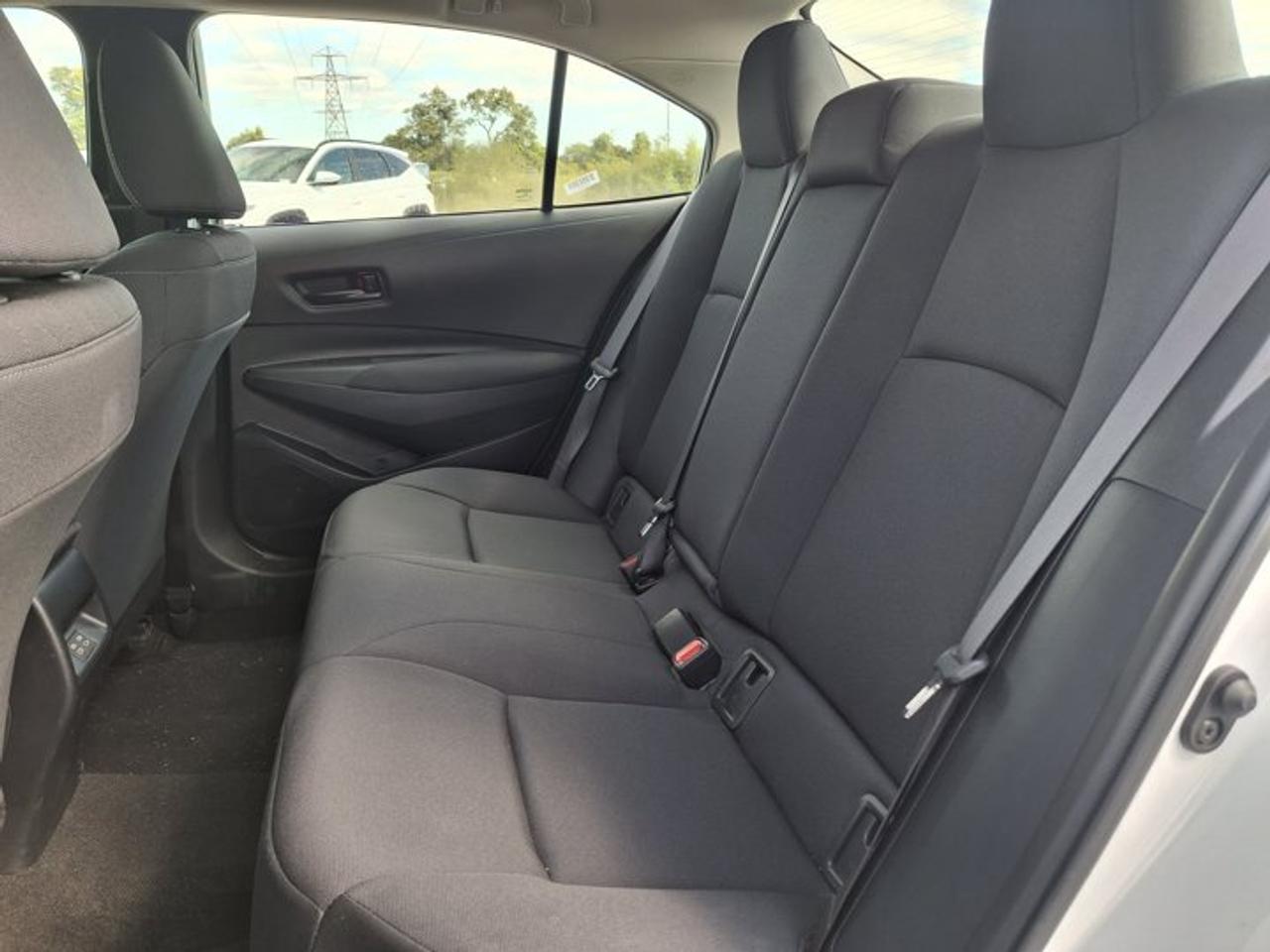 2024 Toyota Corolla LE Upgrade | Sunroof | Heated Seats | Radar Cruise | Rear Camera | Bluetooth | and More ! Photo