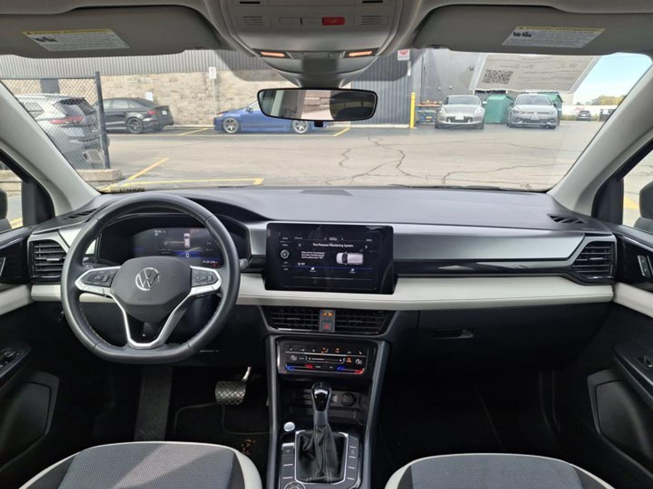 2025 Volkswagen Taos Trendline AWD | Heated Seats + Steering | Adaptative Cruise | Blind Spot Monitor | Carplay & More ! Photo