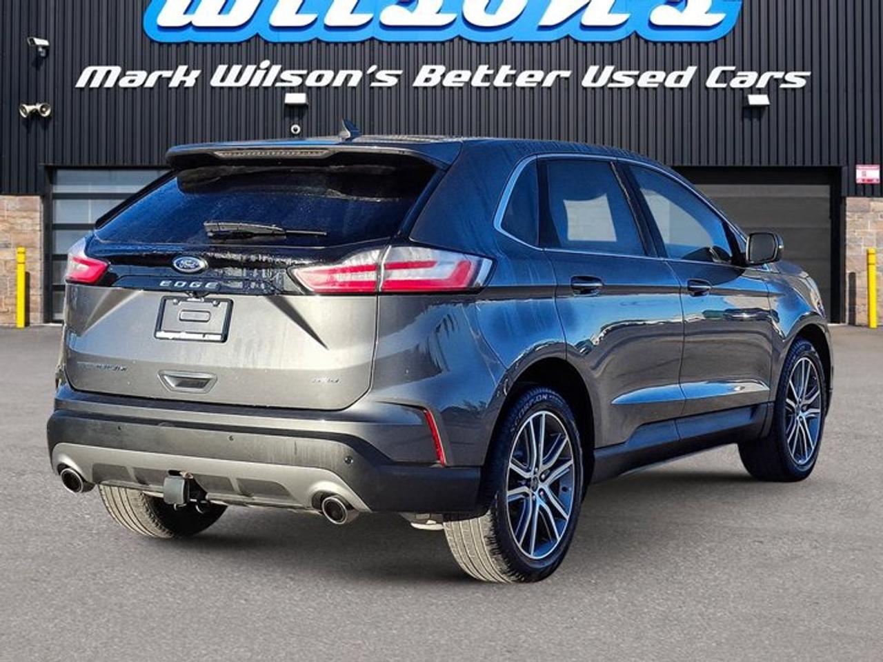 2022 Ford Edge Titanium AWD | Leather | Panoramic Sunroof | Heated Seats + Steering | Trailer Tow Pkg | and More ! Photo