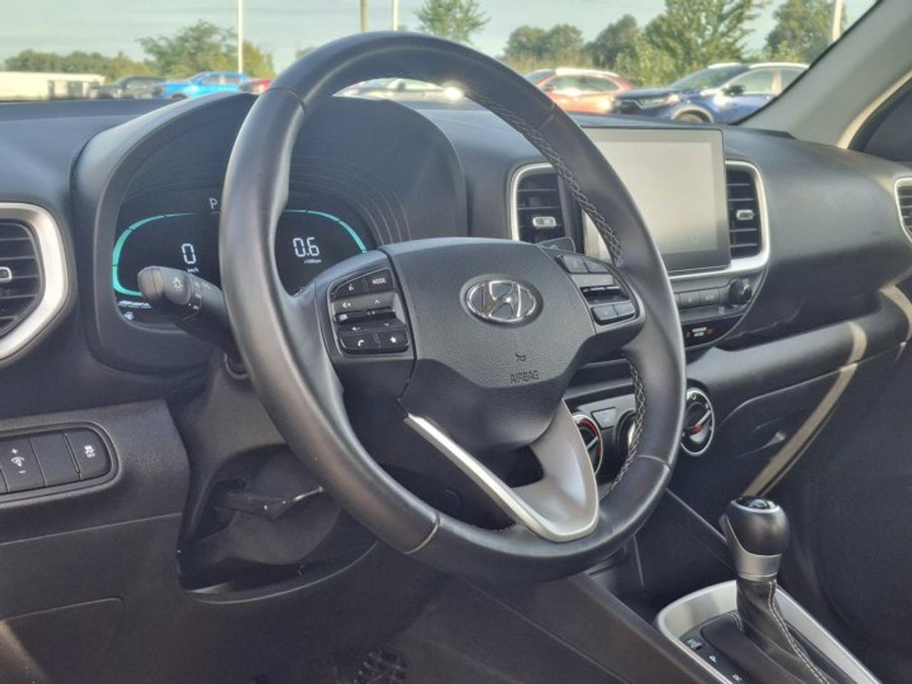 2025 Hyundai Venue Preferred | Heated Seats + Steering | CarPlay + Android Auto | Remote Start | Rear Cam | and More ! Photo