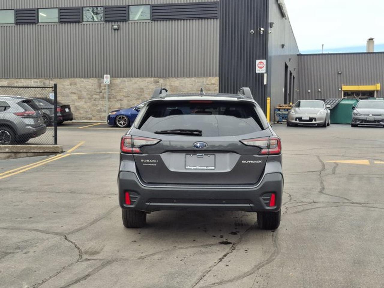 2022 Subaru Outback Touring AWD | Sunroof | Heated Seats + Steering | Power Liftgate | CarPlay + Android | and More ! Photo
