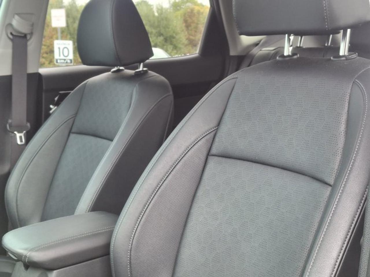 2023 Kia Seltos EX AWD | Leather | Sunroof | Heated Seats + Steering | CarPlay + Android Auto | Blind Spot & More ! Photo