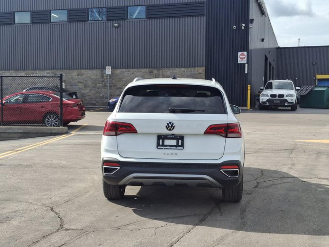 2024 Volkswagen Taos Comfortline | Heated Seats + Steering | Remote Start | Adaptive Cruise | CarPlay + Android & More ! Photo