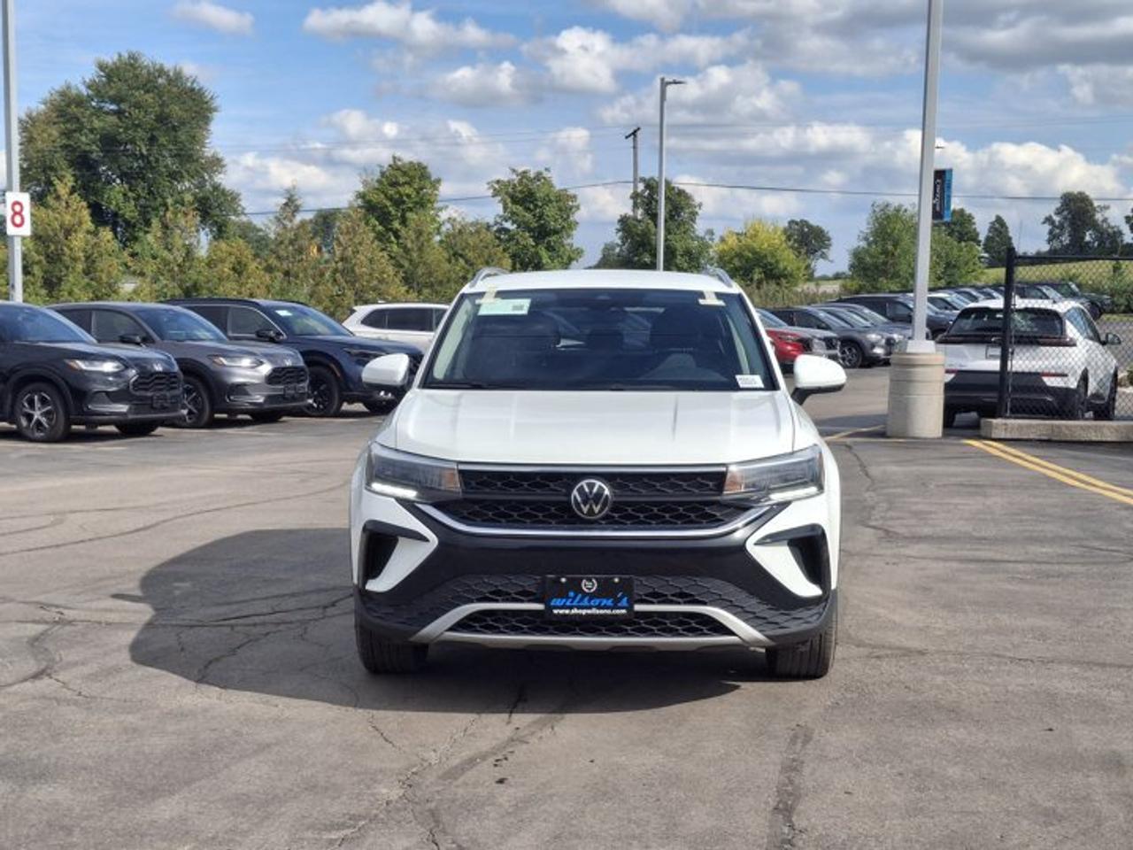 2024 Volkswagen Taos Comfortline | Heated Seats + Steering | Remote Start | Adaptive Cruise | CarPlay + Android & More ! Photo