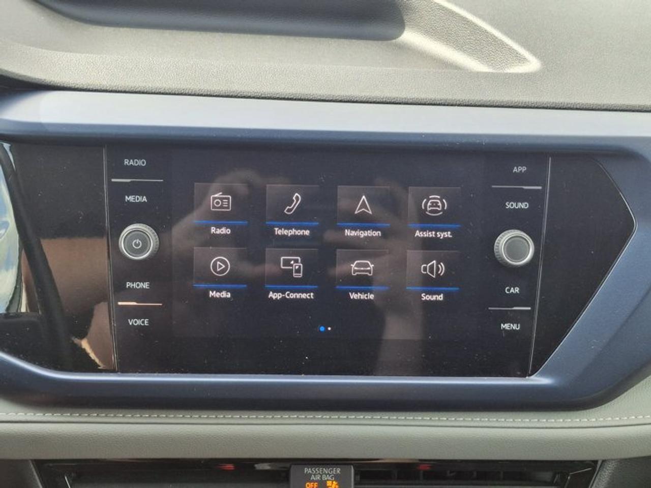 2024 Volkswagen Taos Comfortline | Heated Seats + Steering | Remote Start | Adaptive Cruise | CarPlay + Android & More ! Photo